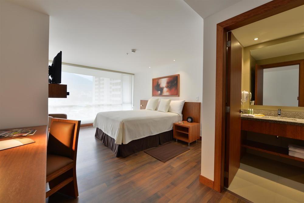 Best Western Hotel Zen Quito Extérieur photo