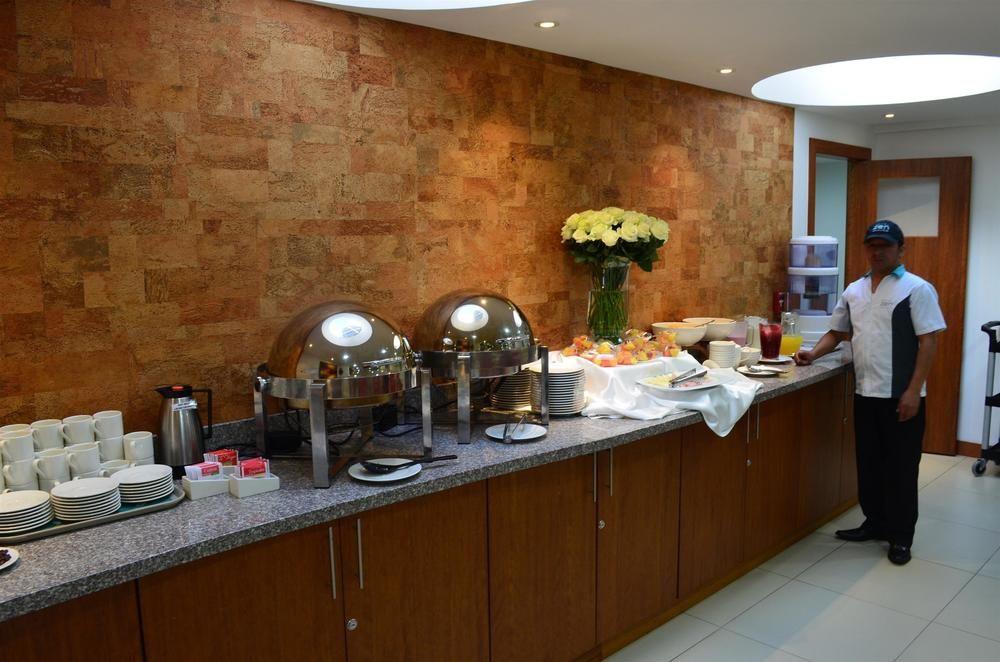 Best Western Hotel Zen Quito Extérieur photo