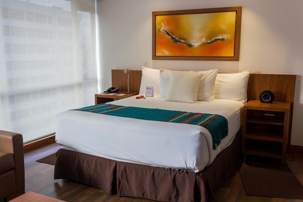 Best Western Hotel Zen Quito Extérieur photo